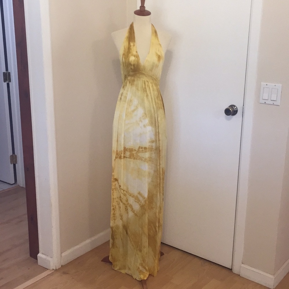 S NWOT LOVE TANJANE Halter Dress FF31 3937
